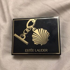 Estée Lauder eyeshadow palette